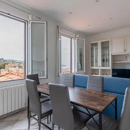 Breathtaking View In Historic Apartman *