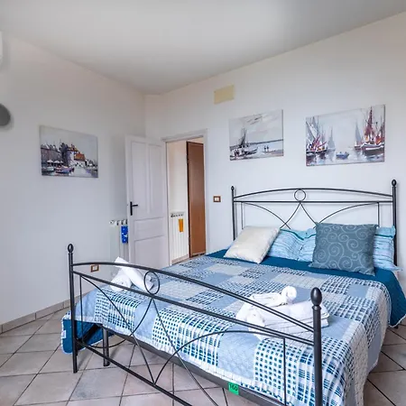 Apartment Breathtaking View In Historic